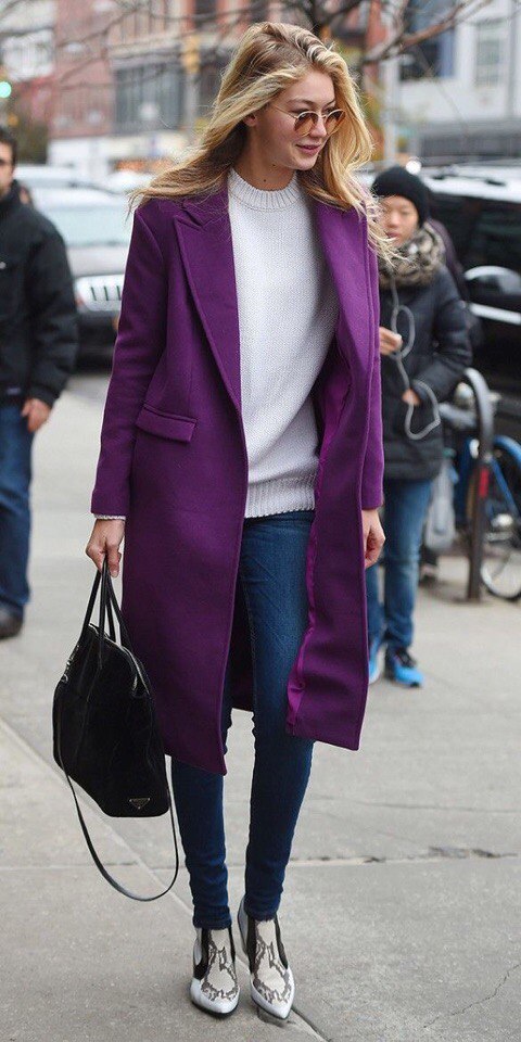 Как носить фиолетовый: 10 образов для осенне-зимнего гардероба