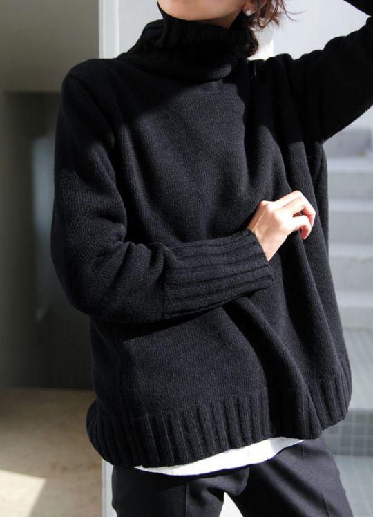 На все времена: 7 зимних образов с уютным свитером