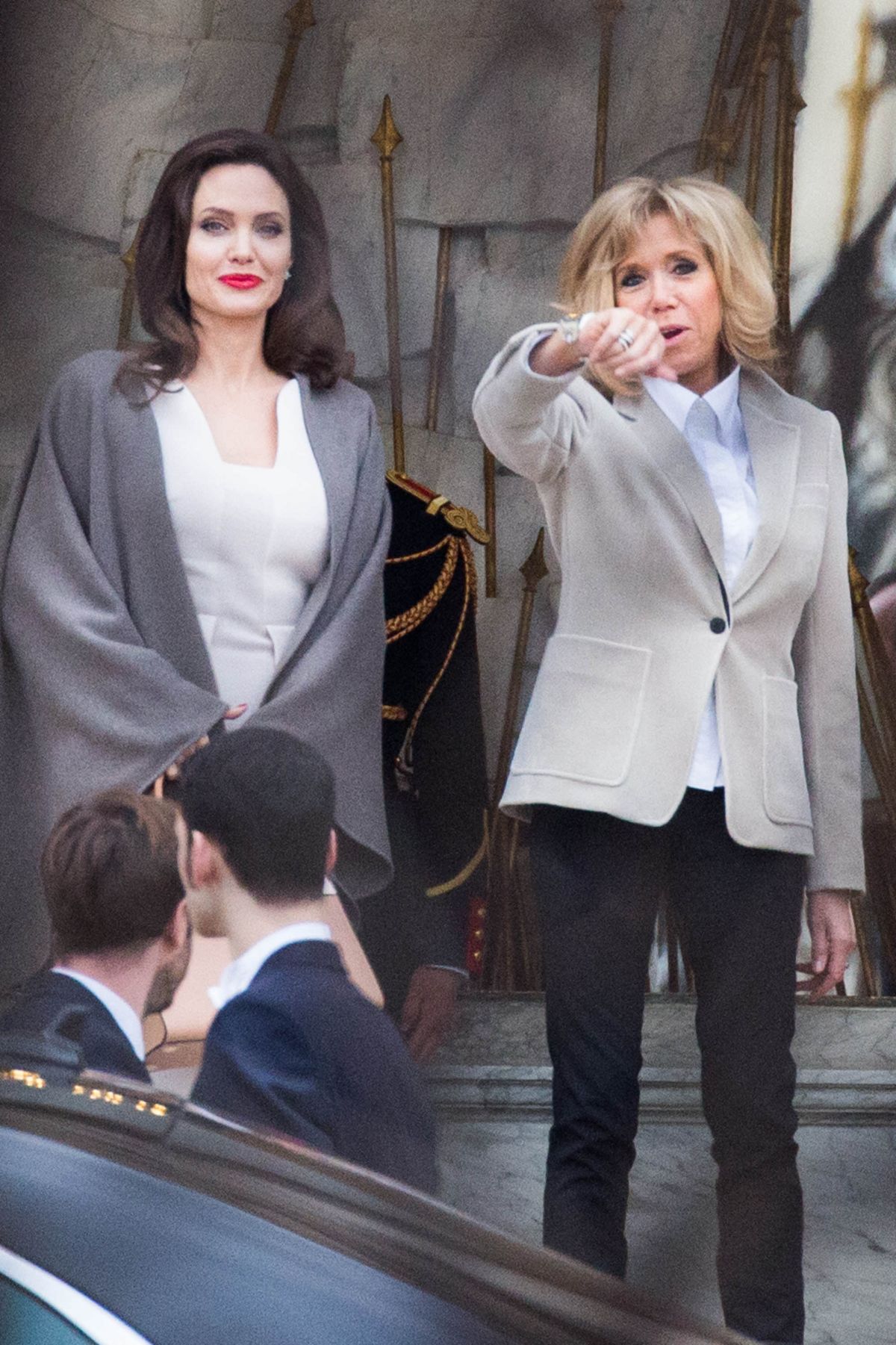 Самая стильная встреча этого года: Анжелина Джоли и Бридит Макрон в Париже