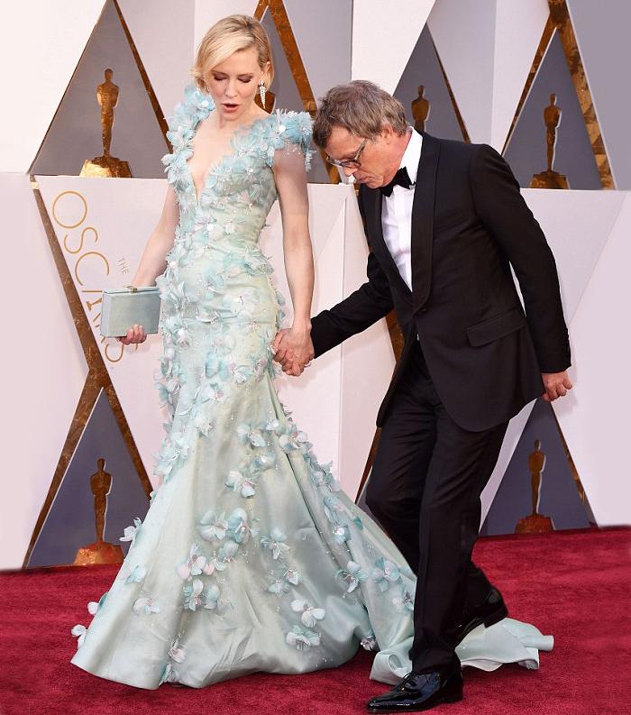 Откровения и скандалы Голливуда: как звезды выбирают наряды для Оскара