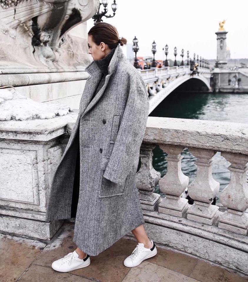 То, что нужно: 11 стильных образов с пальто на любой вкус