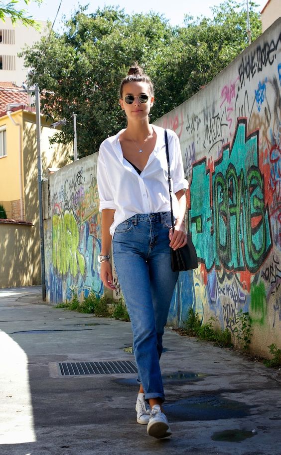 Mom jeans — инструкция по применению: 7 идеальных вещей к образу