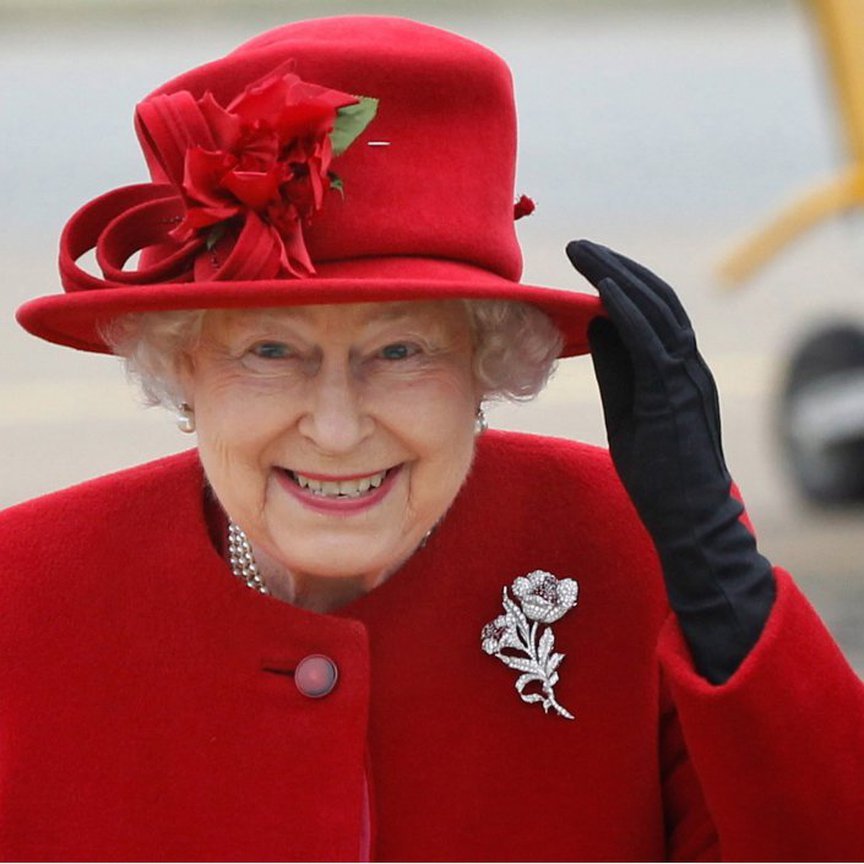 Помада для королевы — от какого оттенка сходит с ума Елизавета II и почему 