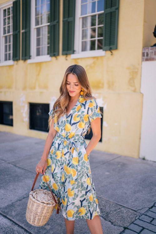 Как носить лимонный принт: 3 свежие идеи для модниц любого возраста