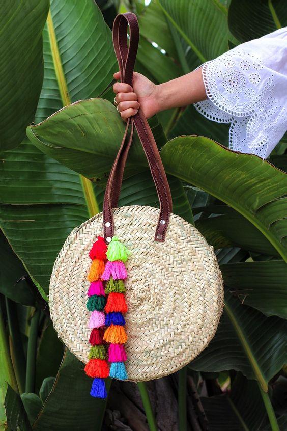 Хит сезона — плетеная сумка: 23 стильные модели для любого случая