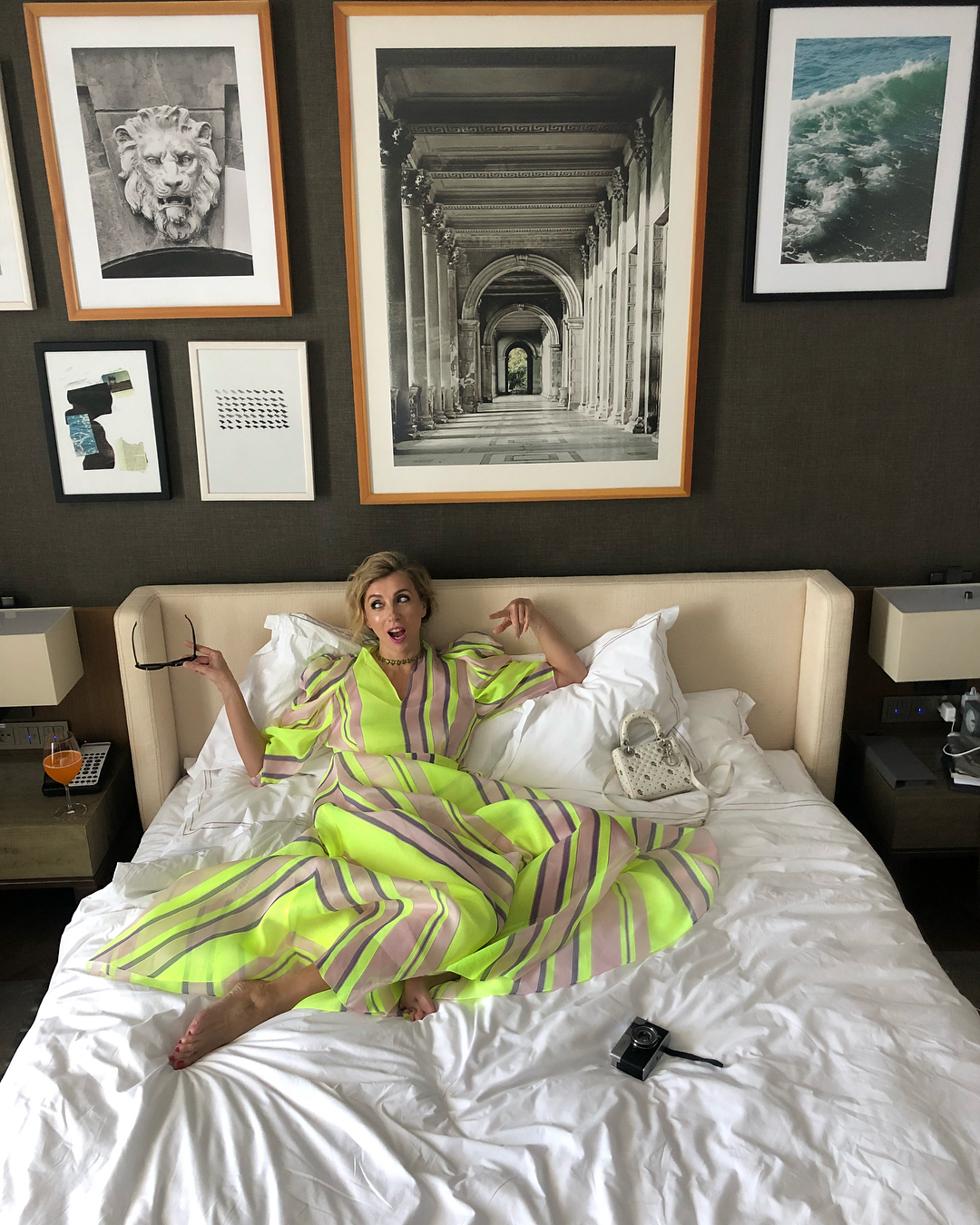 Модный провал: Светлана Бондарчук в крайне неудачном наряде на бранче Hello