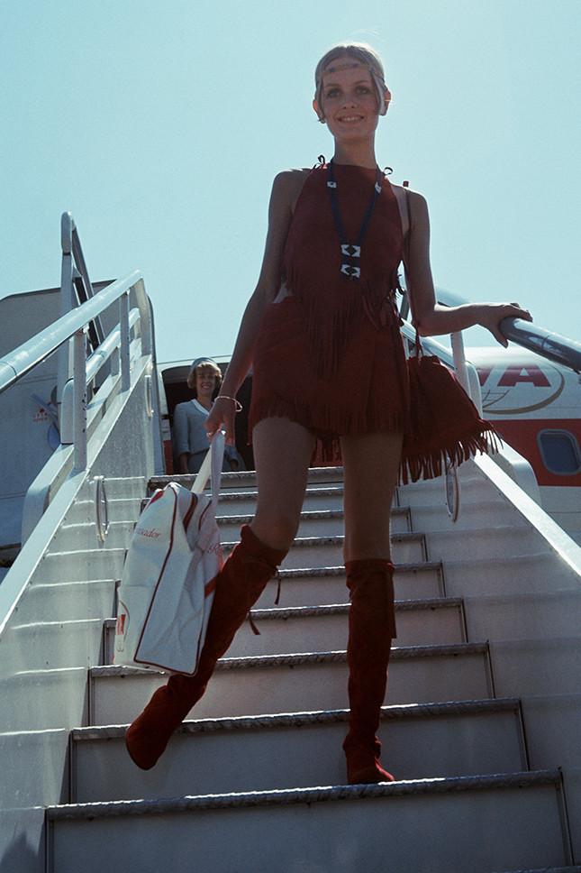 От Мерилин Монро до Наоми Кэмпбелл: 28 идеи от звезд, как выглядеть модно в аэропорту