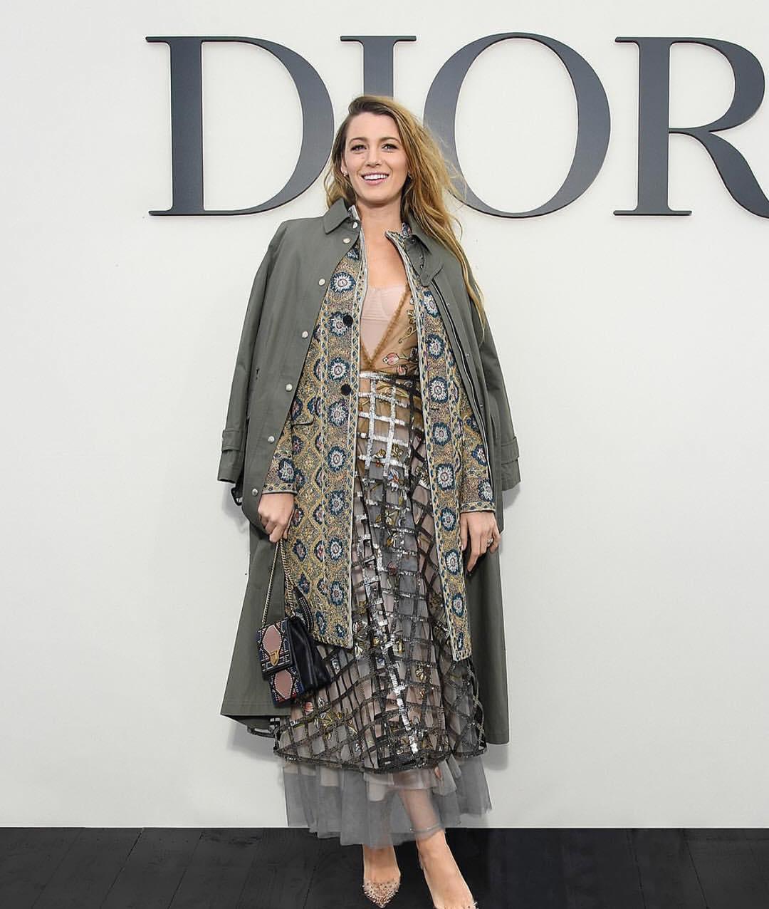 Шикарное платье Блейк Лайвли затмило всех моделей на показе Dior 